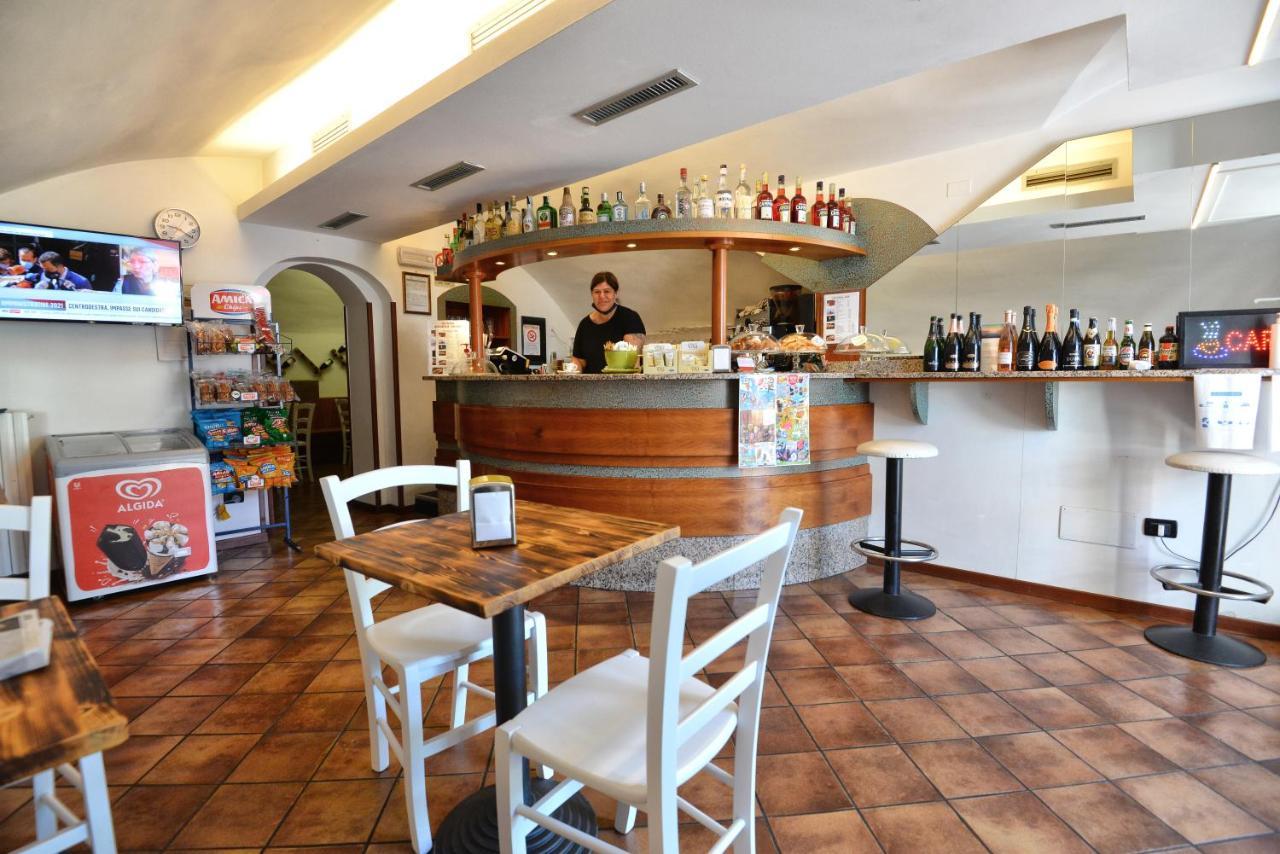 Taverna Affittacamere Гардоне Ривьера Экстерьер фото